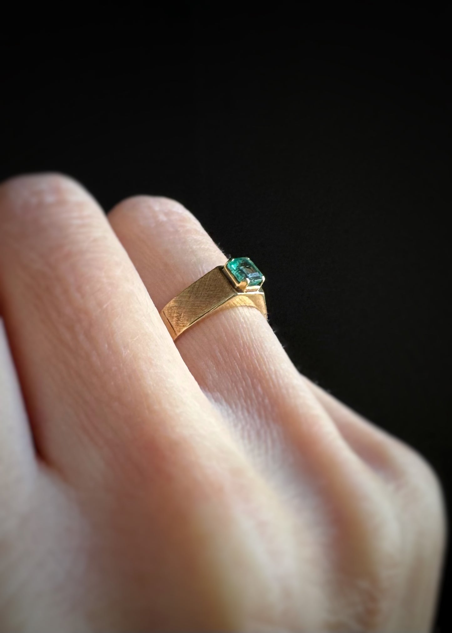 Estate 18k + Emerald Solitaire Ring