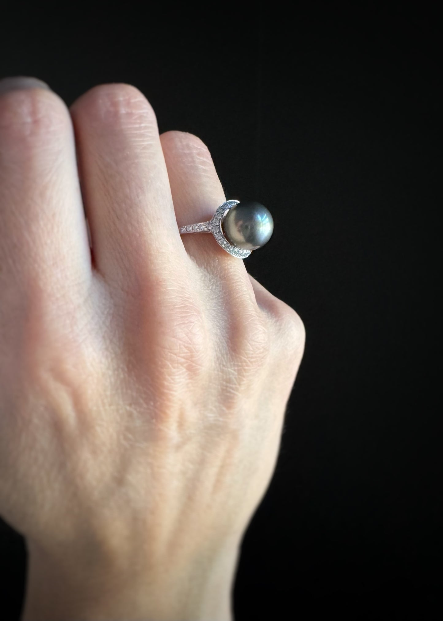 14k + Tahitian Pearl and Diamond Ring