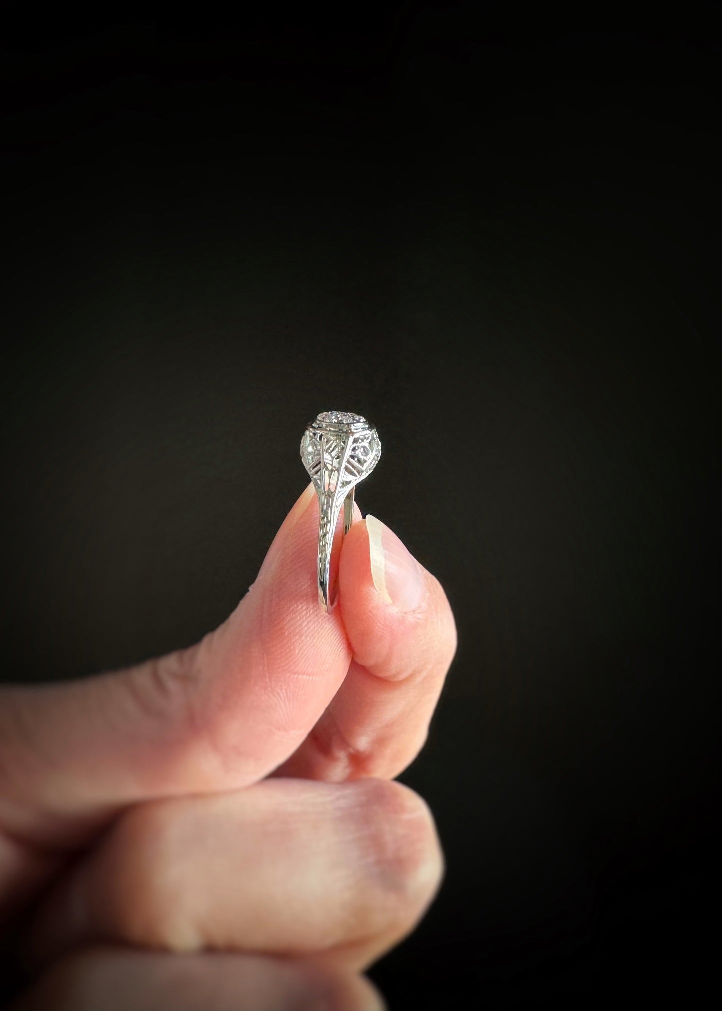 Estate 18k + Filigree Diamond Cluster Ring