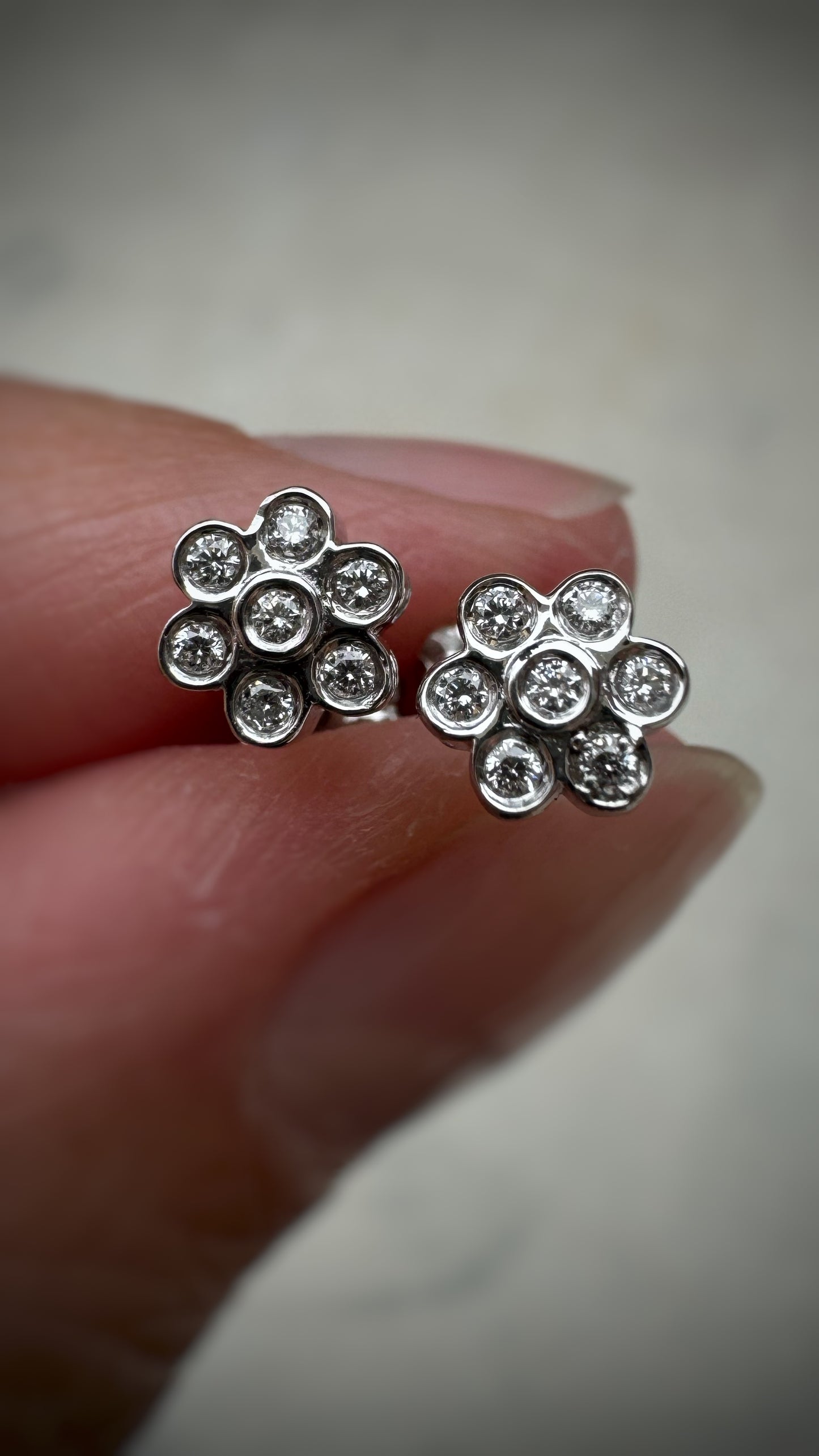 Estate 18k + Diamond Cluster Flower Earrings