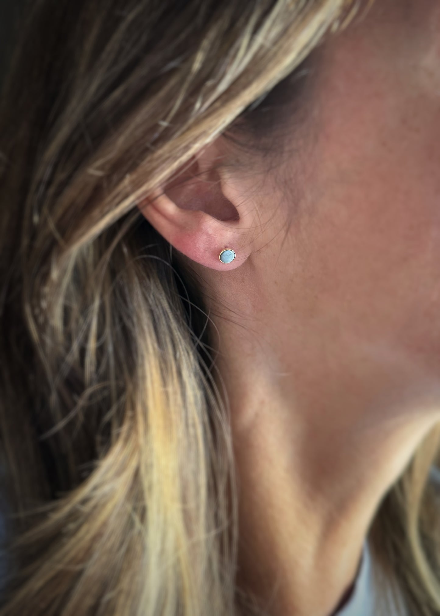 14k + Round Flat Disc Stud Earrings