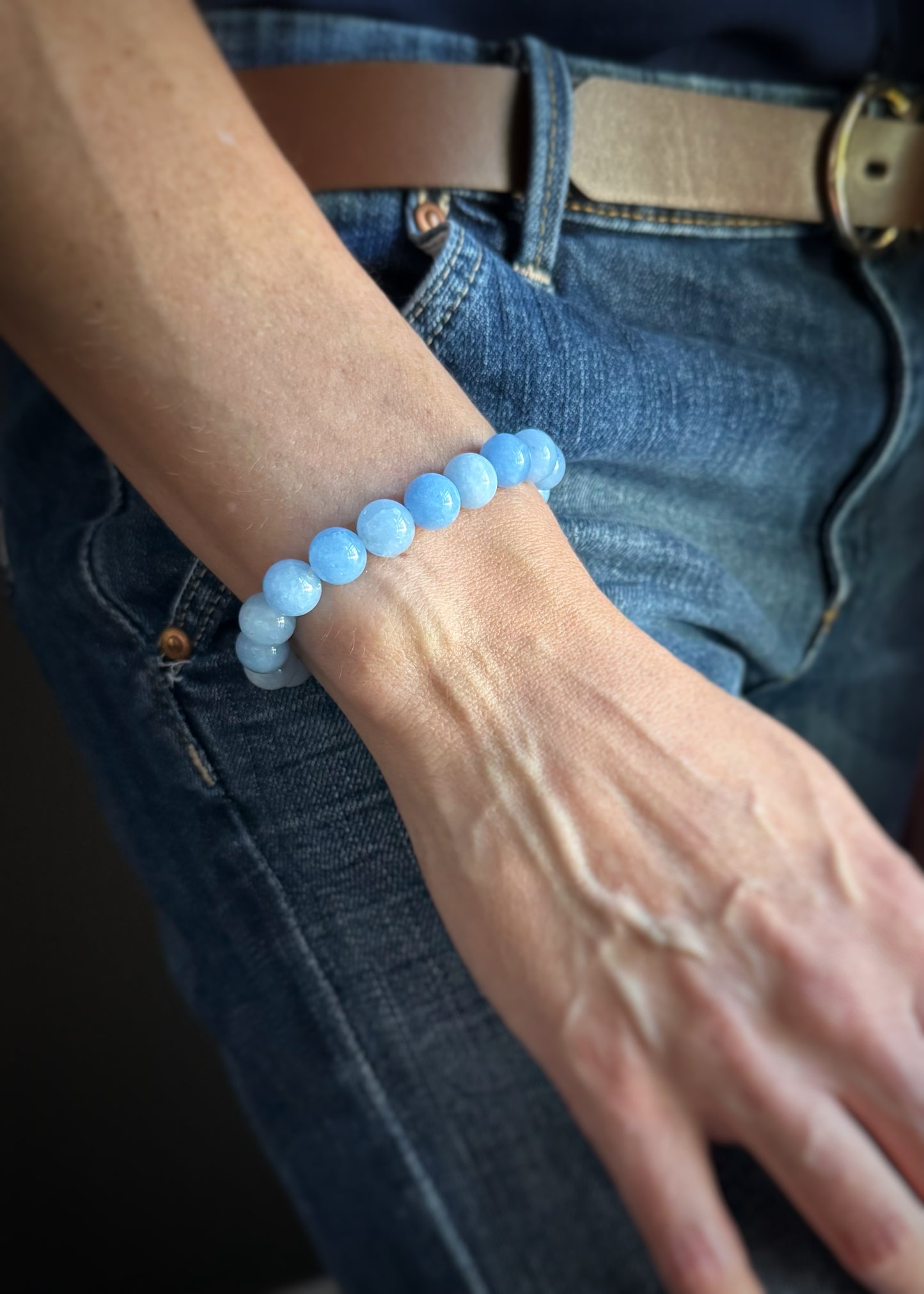 Smooth Blue Agate Bead Stretch Bracelet