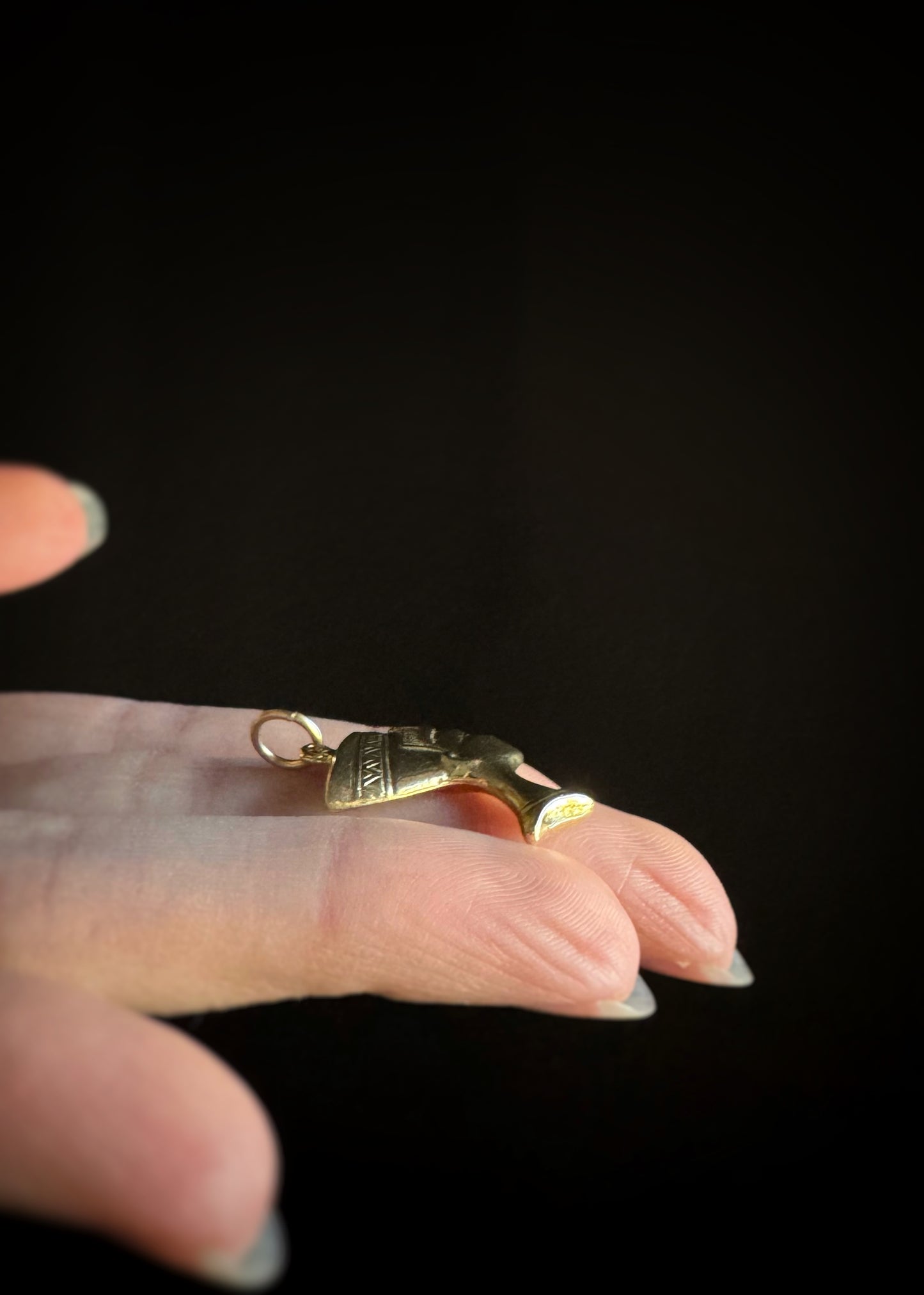 Estate 14k + Nefertiti Charm