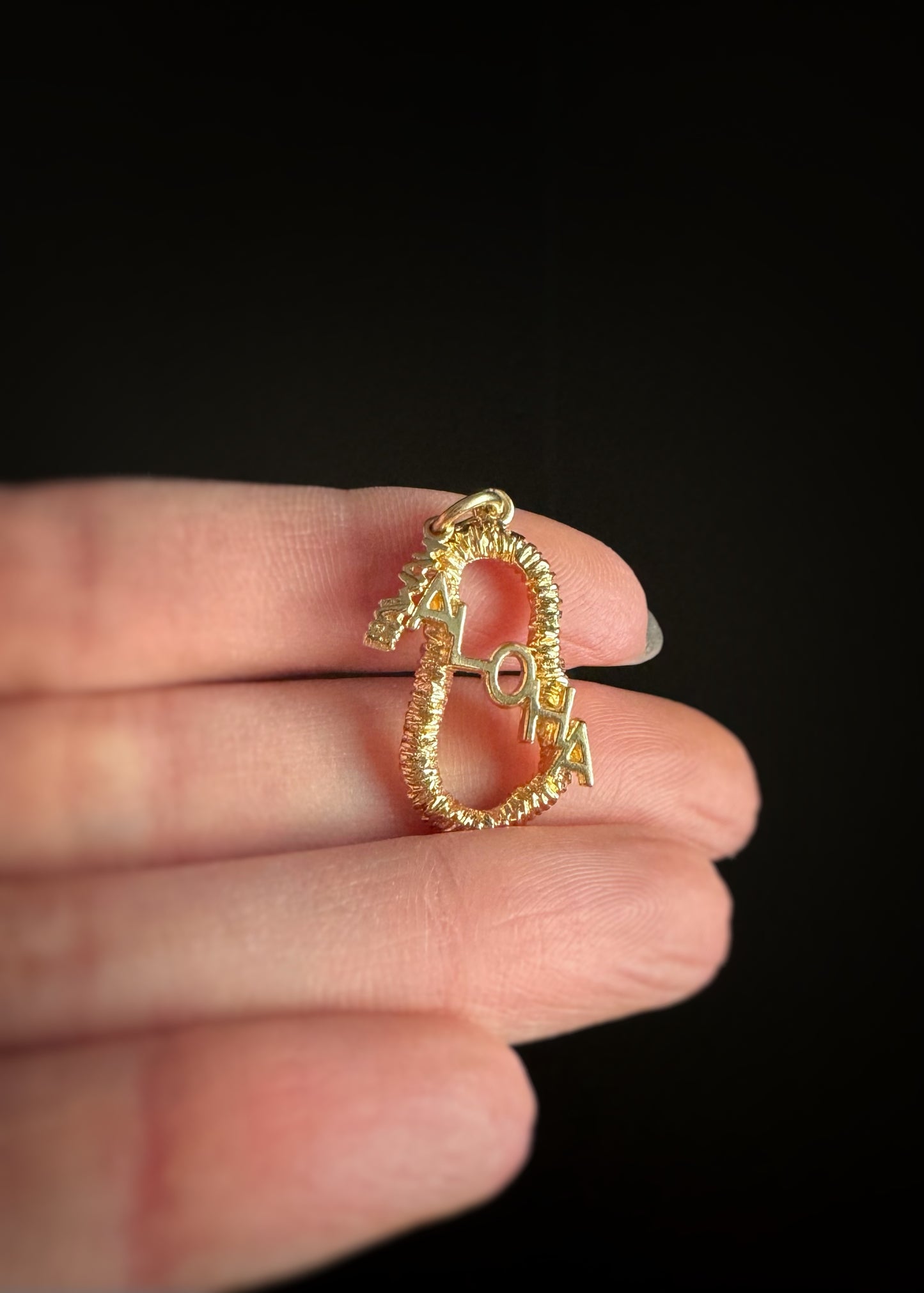 Estate 14k + Hawaii Aloha Lei Charm