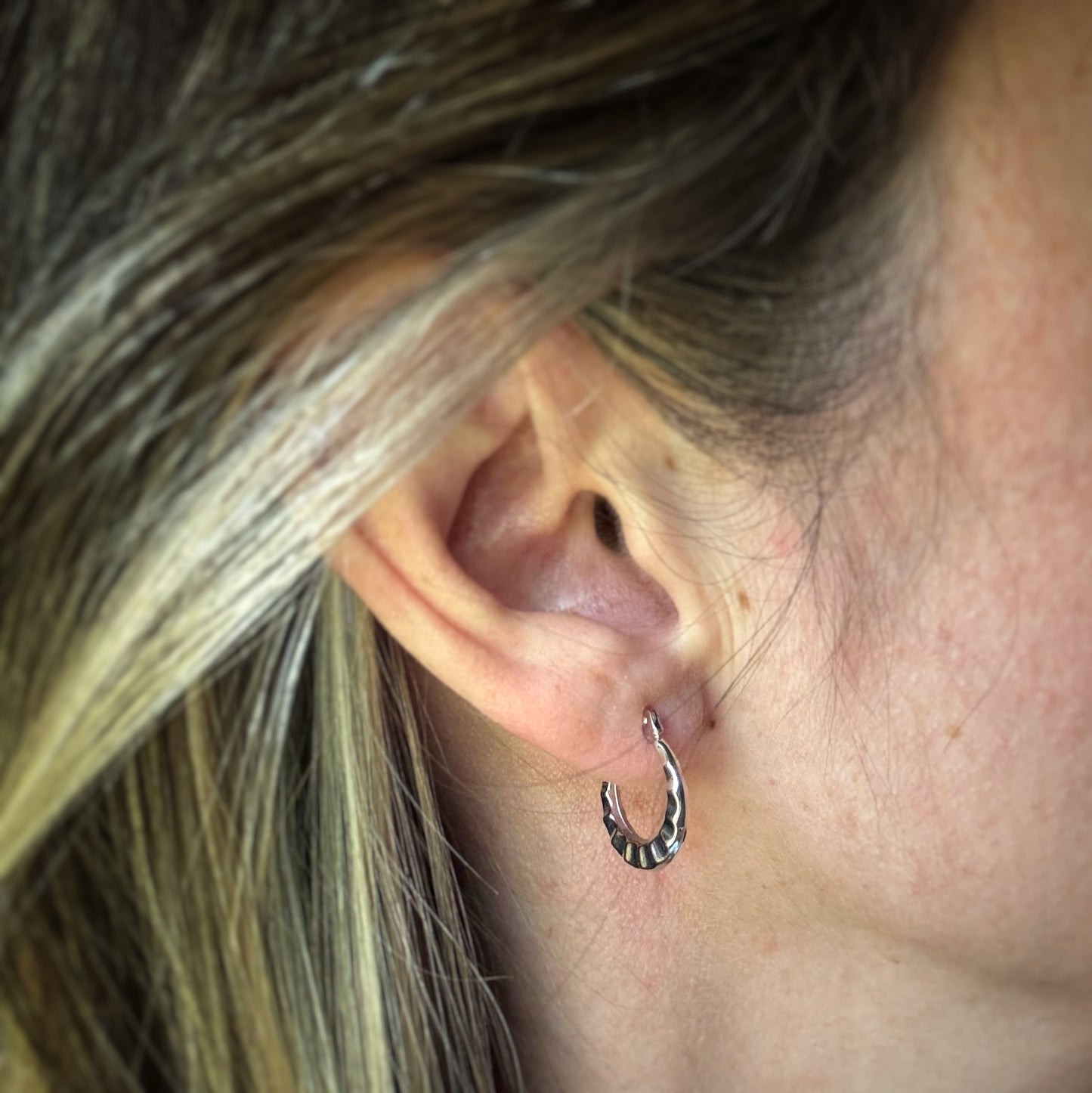 Estate 14k + Fluted Hoop Earrings