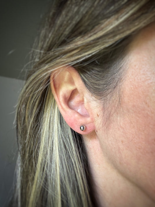 Estate 14k + 5mm Ball Stud Earrings