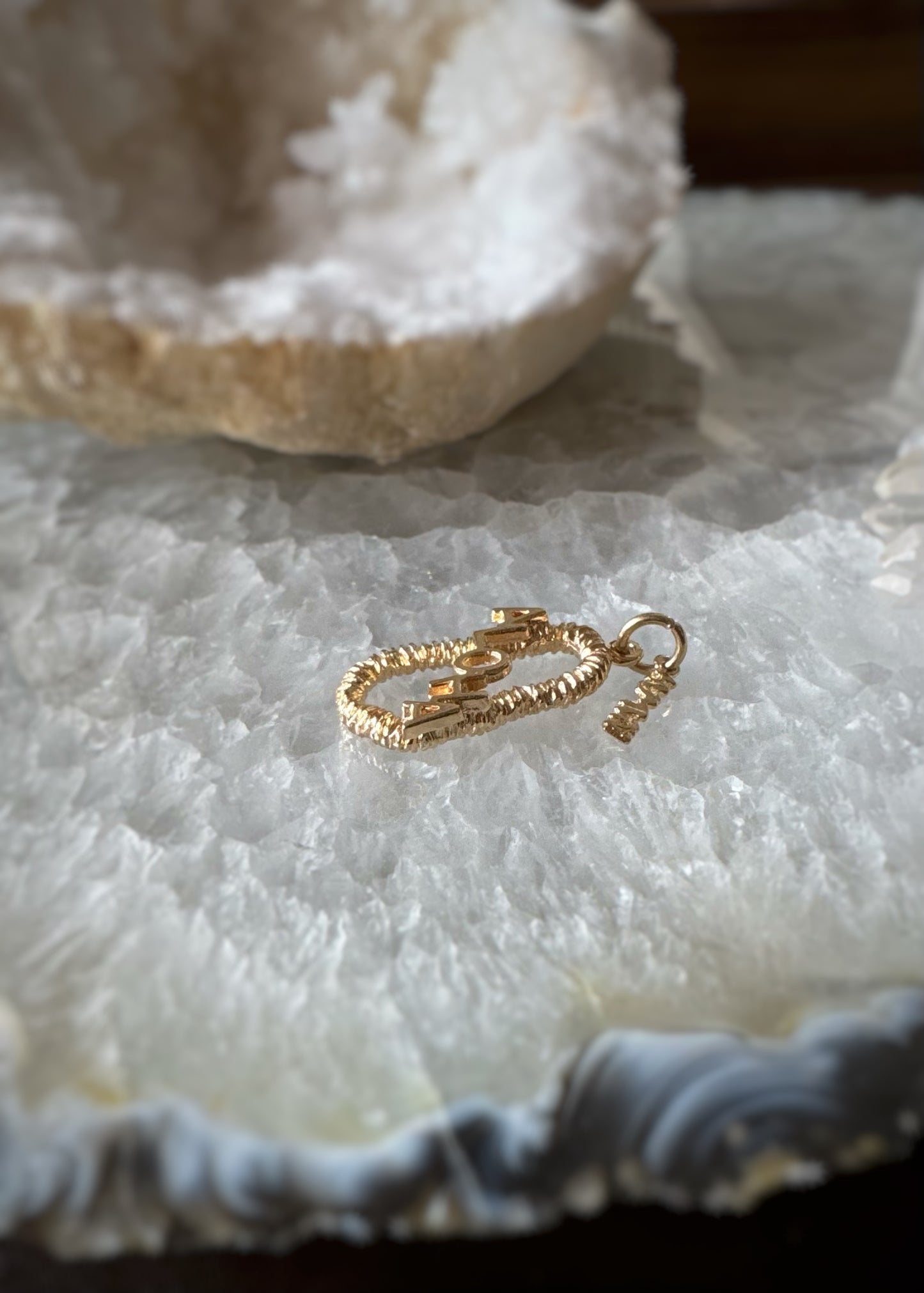 Estate 14k + Hawaii Aloha Lei Charm
