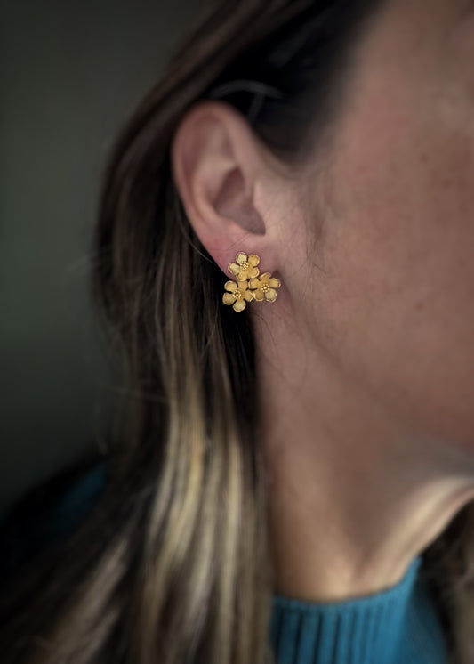 Estate 18k + Flower Trio Earrings