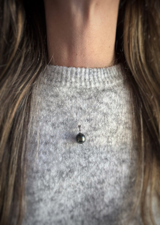 Estate 14k + Tahitian Pearl Solitaire Necklace