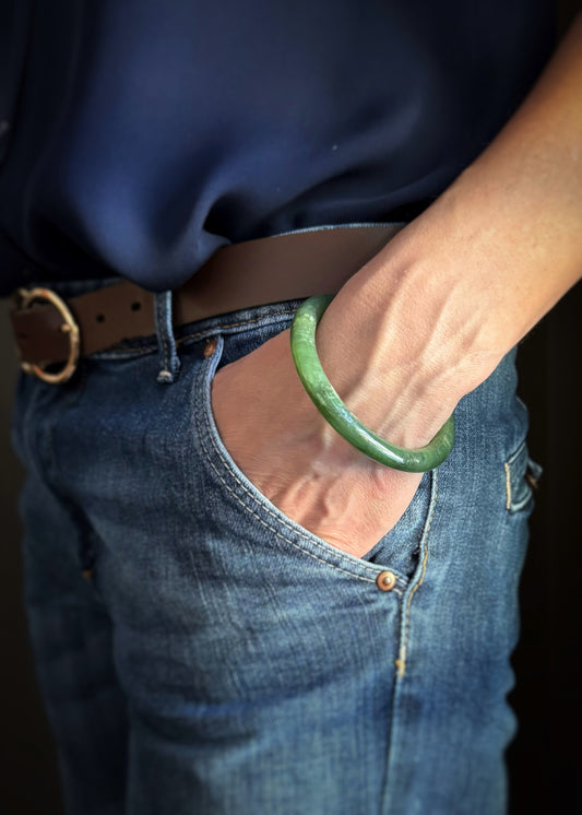 Estate Nephrite Jade Hololith Bangle