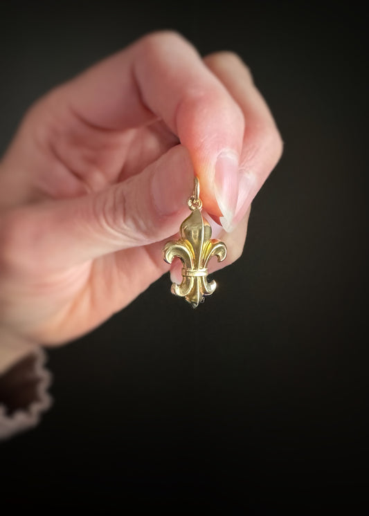 Estate 14k + Fleur-de-lis Charm