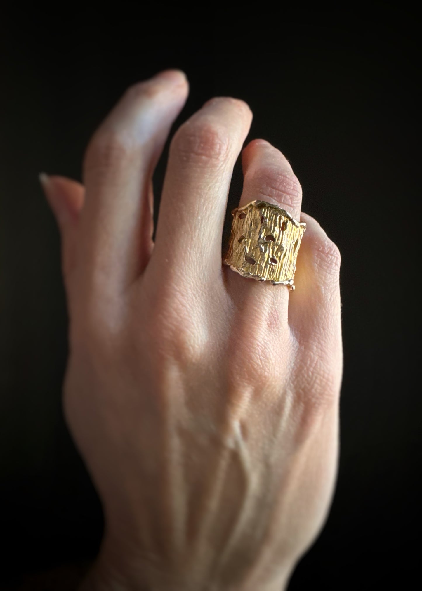 Estate 14k + Bark Textured Wide Band