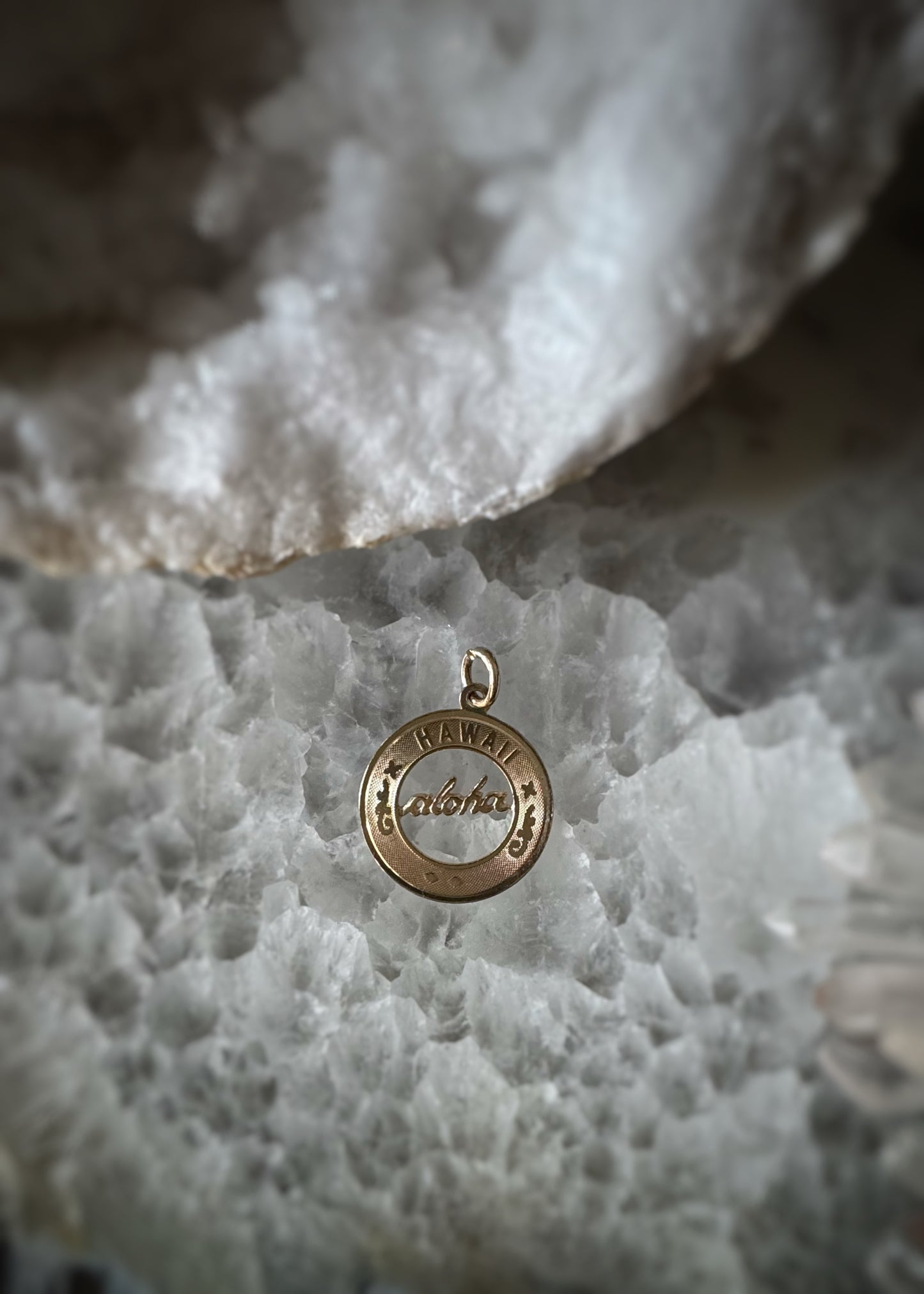 Estate 14k + Hawaii Aloha Charm