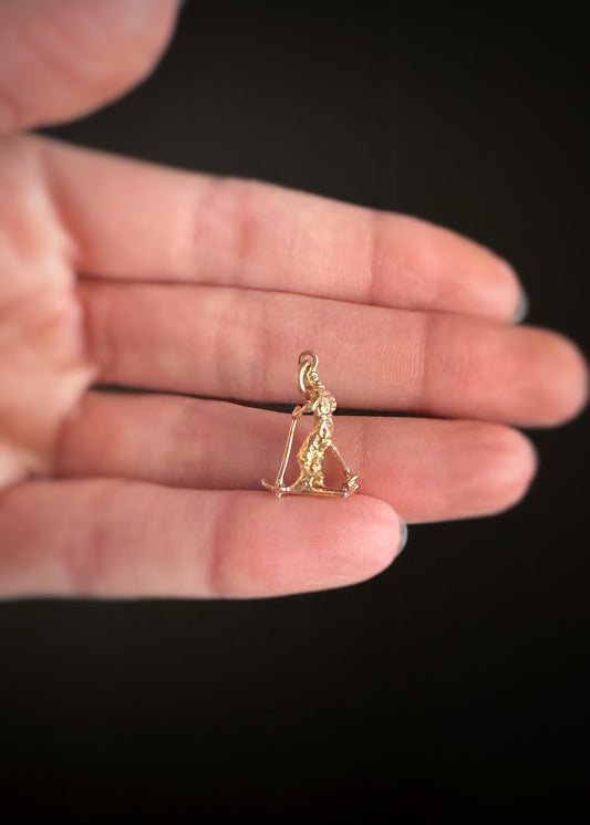 Estate 14k + Downhill Snow Skier Charm