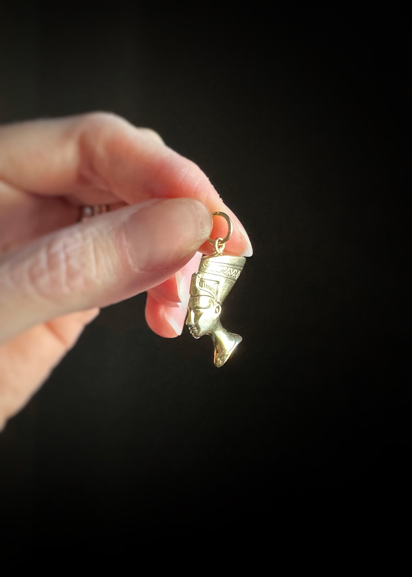 Estate 14k + Nefertiti Charm