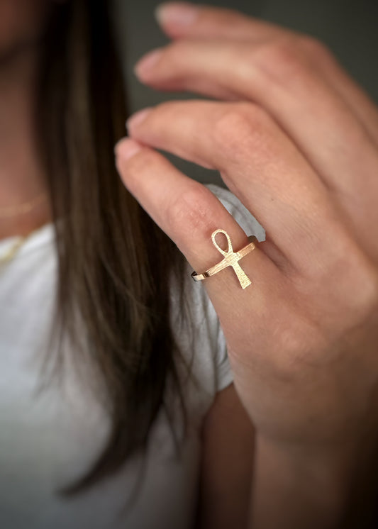 Estate 10k + Ankh Ring